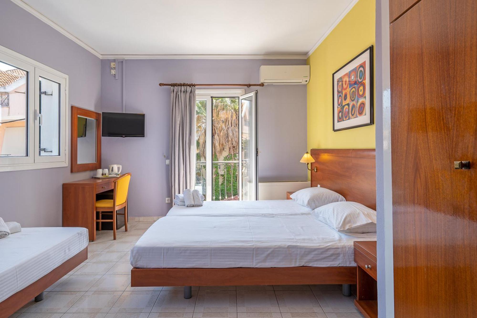 ארגוסטולי Mirabel Citycenter Hotel מראה חיצוני תמונה